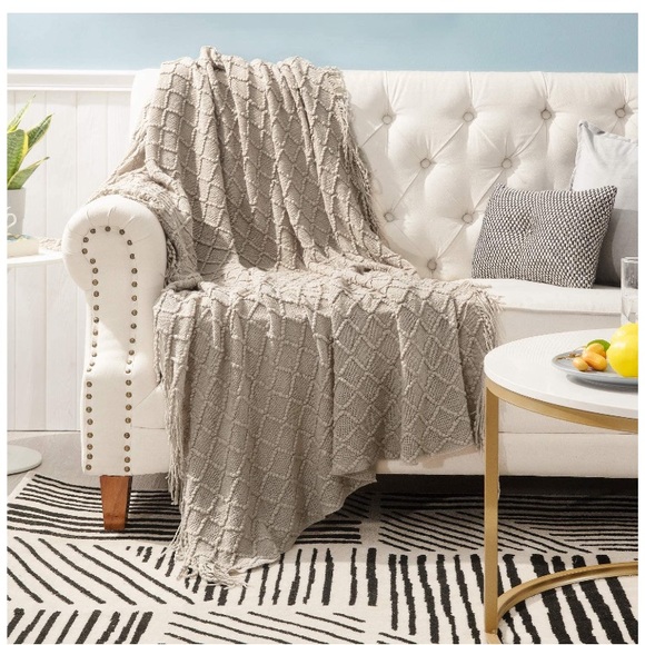 Grey Diamond Tassel Knit Throw Cozy Fringe Patterned Fall/Winter Dorm Blanket - Picture 14 of 16